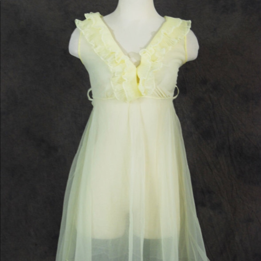 Vintage Yellow 1960s Nightgown with Ruffle Detail